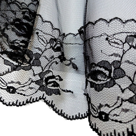 New Black or White 2 TIer Laced Edged Veil - Picture 12 of 12